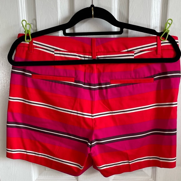 Red Striped Banana Republic Flat Front Shorts Size 8 - Picture 3 of 8